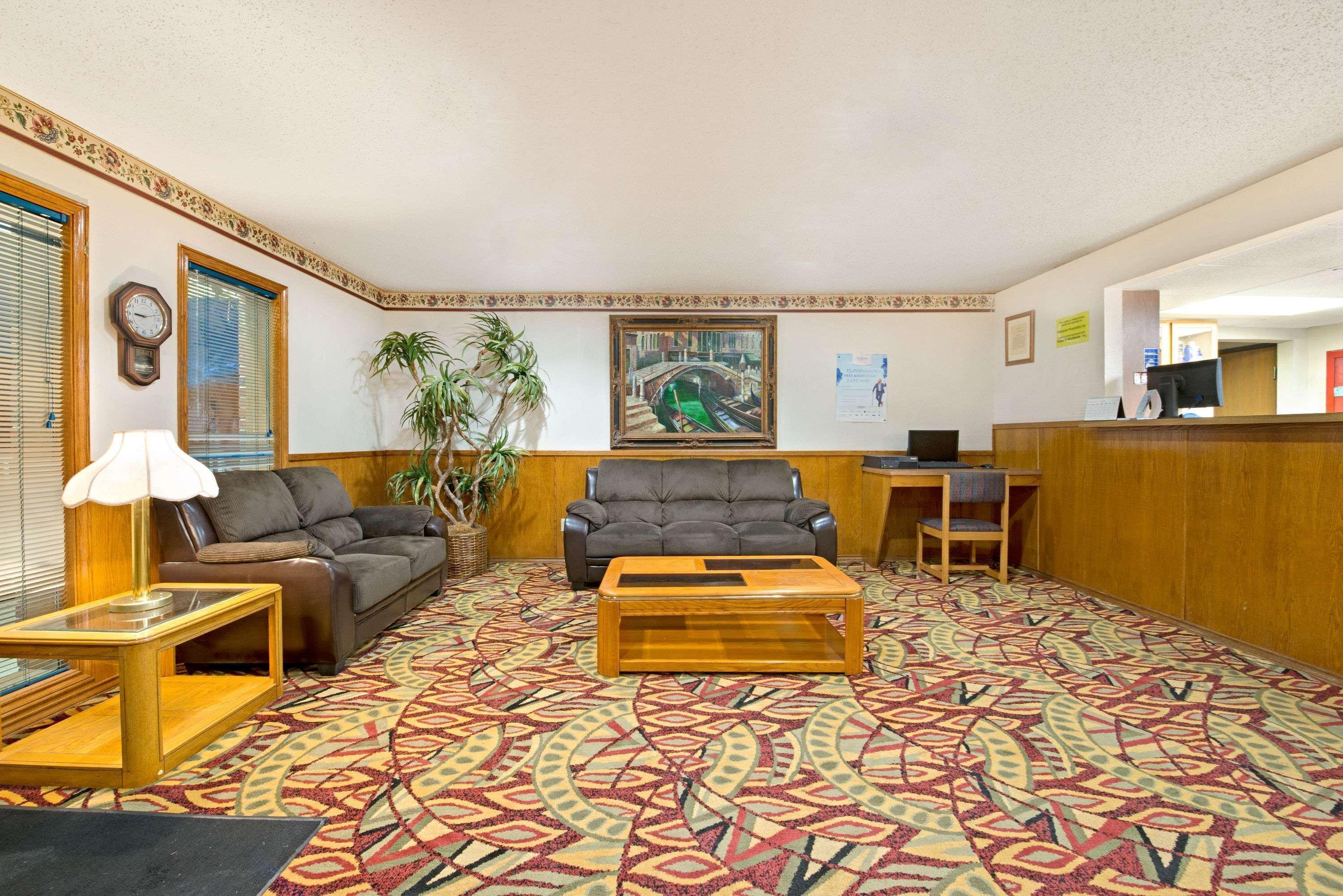 Super 8 By Wyndham Plano/Dallas Area מראה חיצוני תמונה