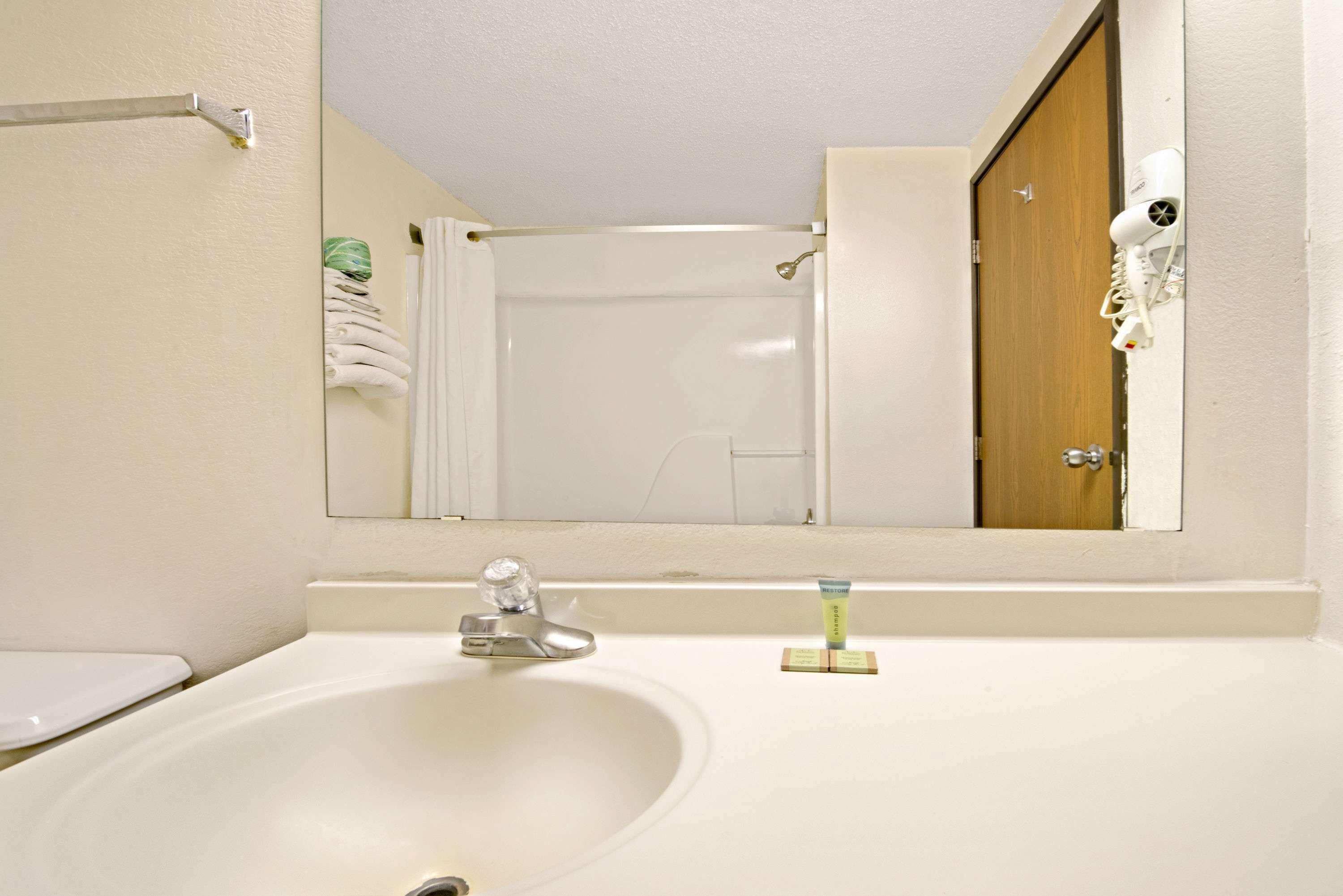 Super 8 By Wyndham Plano/Dallas Area מראה חיצוני תמונה